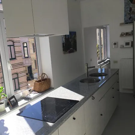 Chic & Cosy In 300m From Beach Free P In Street *